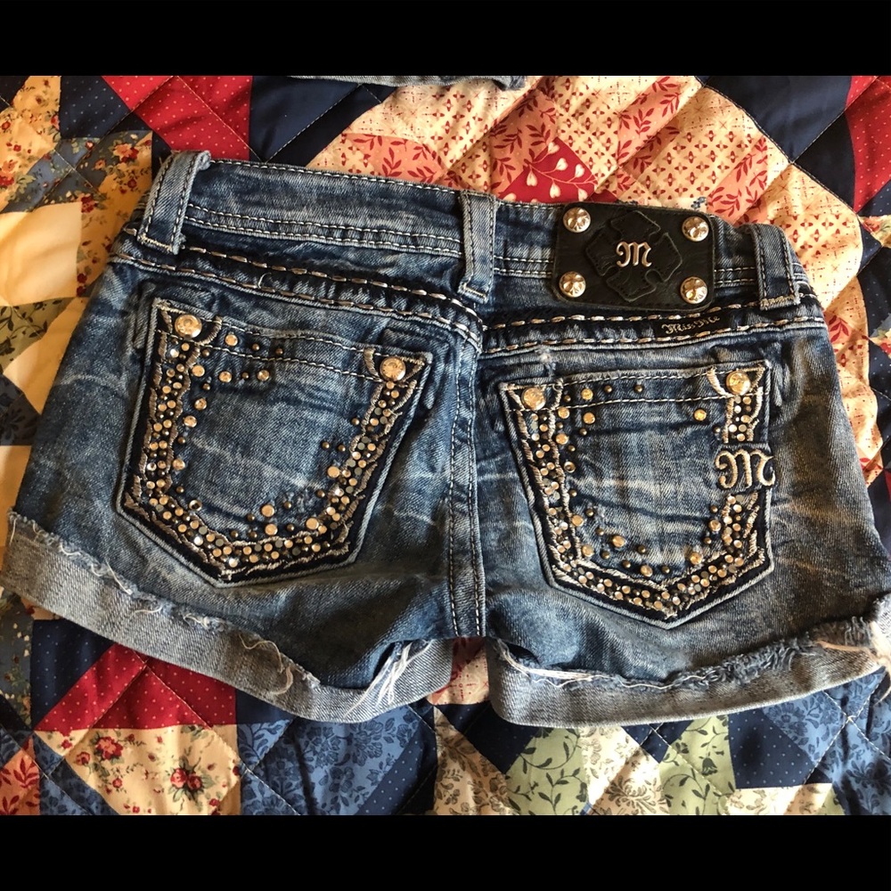 Miss Me shorts sz 24